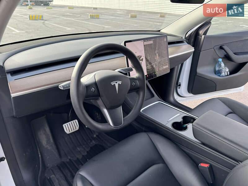 Позашляховик / Кросовер Tesla Model Y 2022 в Львові