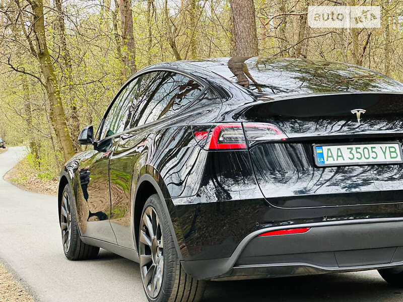Tesla Model Y 2020