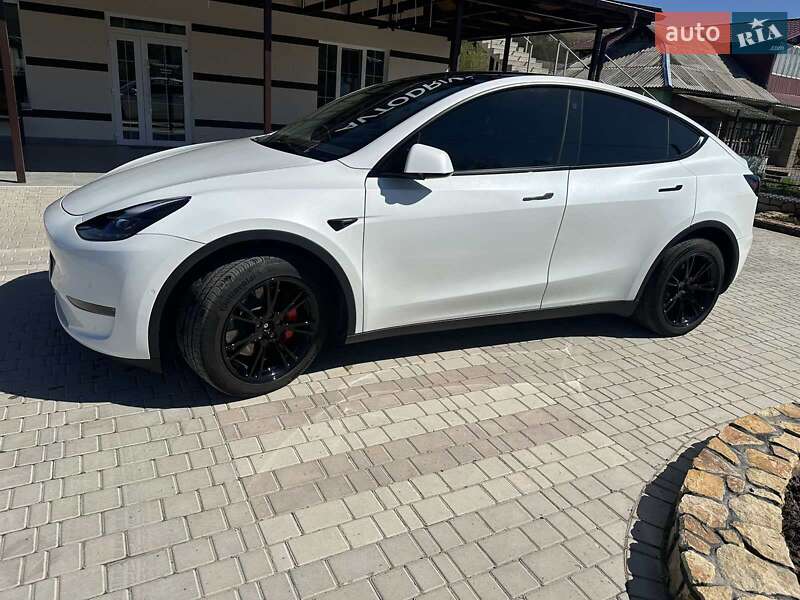 Внедорожник / Кроссовер Tesla Model Y 2022 в Могилев-Подольске