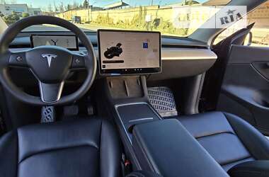 Позашляховик / Кросовер Tesla Model Y 2022 в Дніпрі