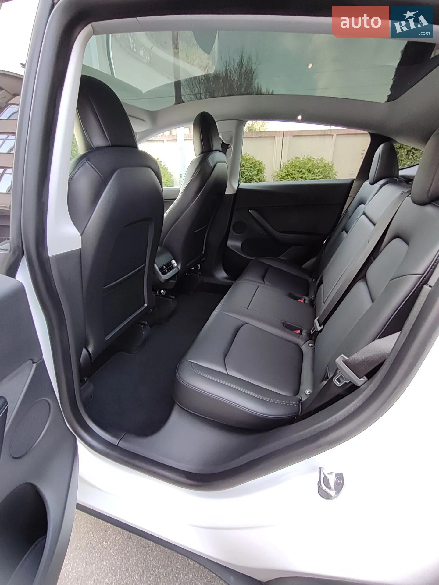 2022 Tesla Model Y - мініатюра 28