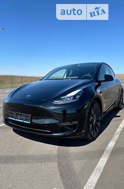 Внедорожник / Кроссовер Tesla Model Y 2023 в Ровно