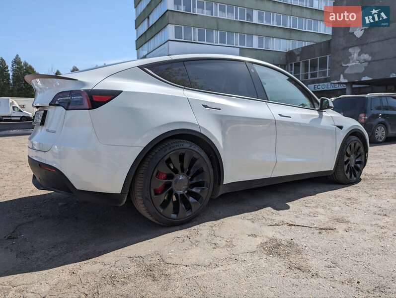 Внедорожник / Кроссовер Tesla Model Y 2022 в Львове