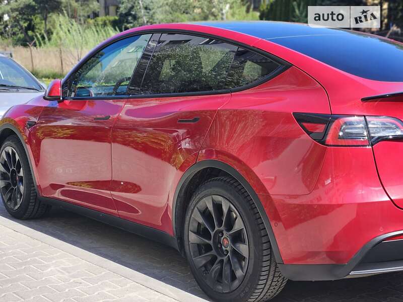 Внедорожник / Кроссовер Tesla Model Y 2021 в Львове