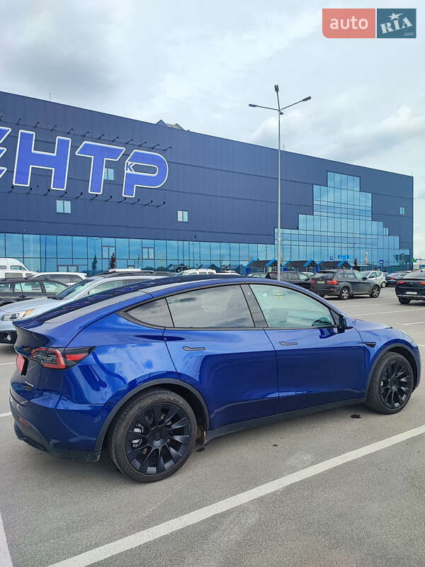 Позашляховик / Кросовер Tesla Model Y 2022 в Львові