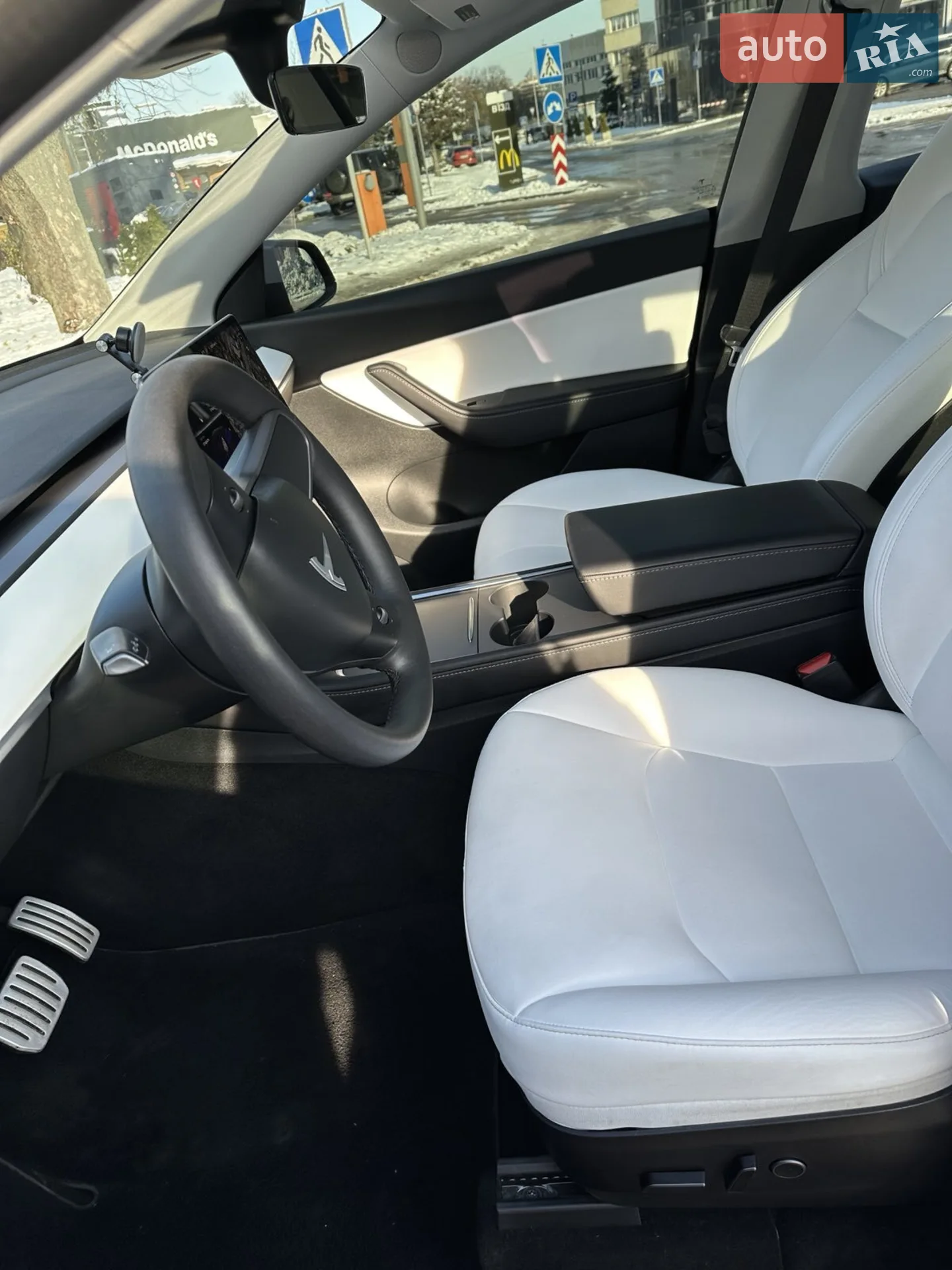 2022 Tesla Model Y - мініатюра 15