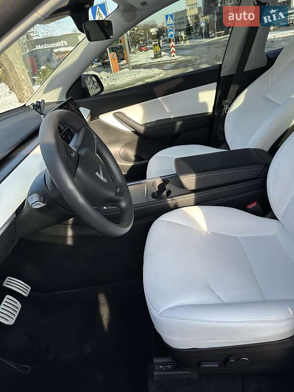 Внедорожник / Кроссовер Tesla Model Y 2022 в Львове