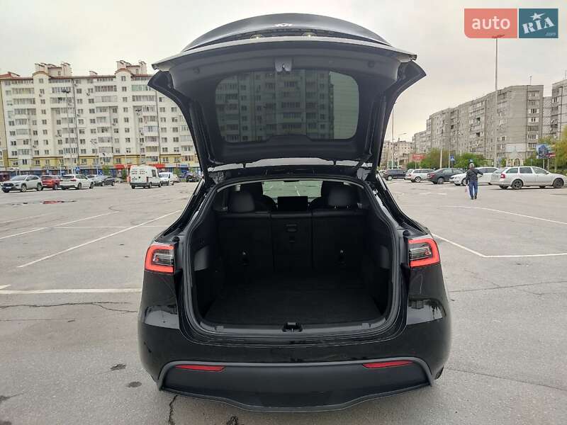 Внедорожник / Кроссовер Tesla Model Y 2022 в Ивано-Франковске