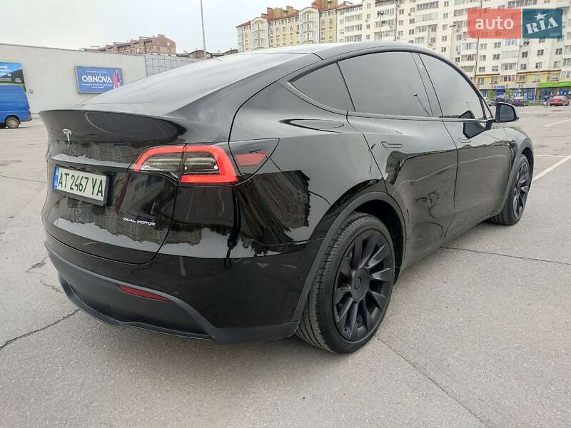 Внедорожник / Кроссовер Tesla Model Y 2022 в Ивано-Франковске