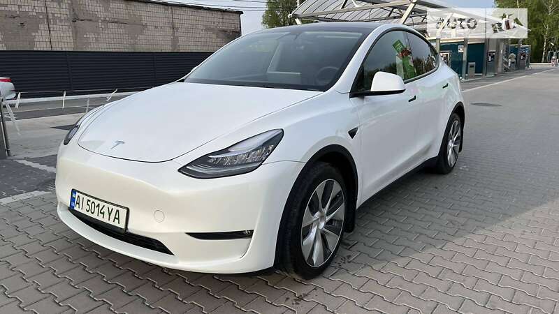 Внедорожник / Кроссовер Tesla Model Y 2022 в Вишневом