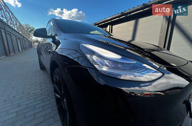 Внедорожник / Кроссовер Tesla Model Y 2022 в Львове