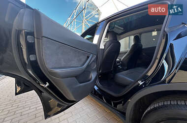 Внедорожник / Кроссовер Tesla Model Y 2022 в 