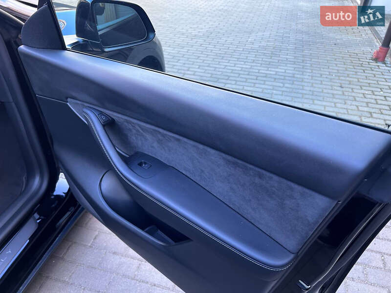 Внедорожник / Кроссовер Tesla Model Y 2022 в Львове фото 52 Внедорожник / Кроссовер Tesla Model Y 2022 в Львове