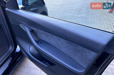 Внедорожник / Кроссовер Tesla Model Y 2022 в 