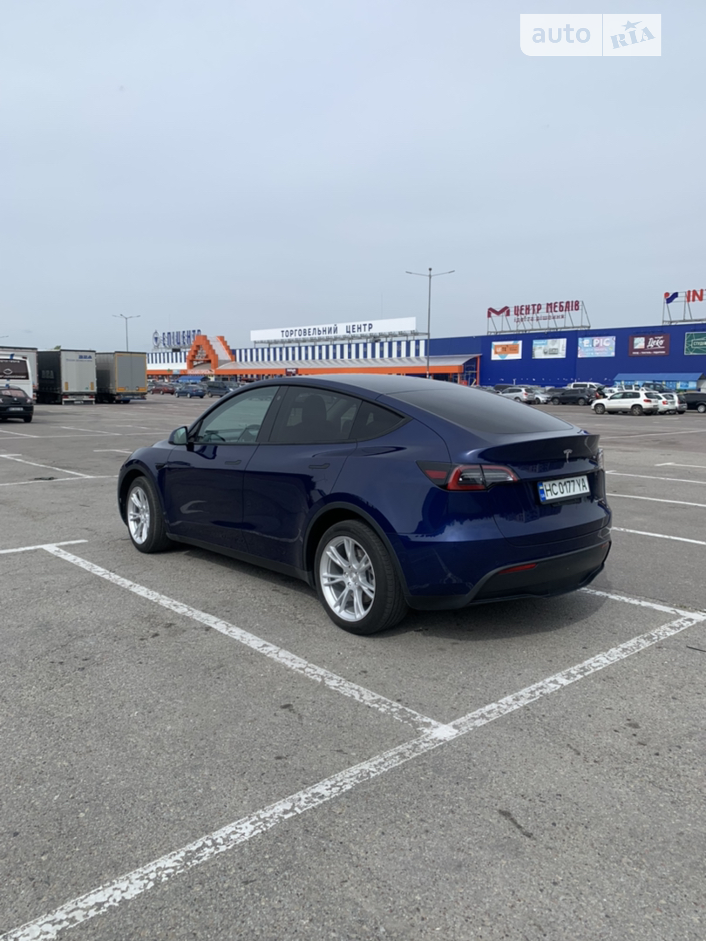 2022 Tesla Model Y - мініатюра 5
