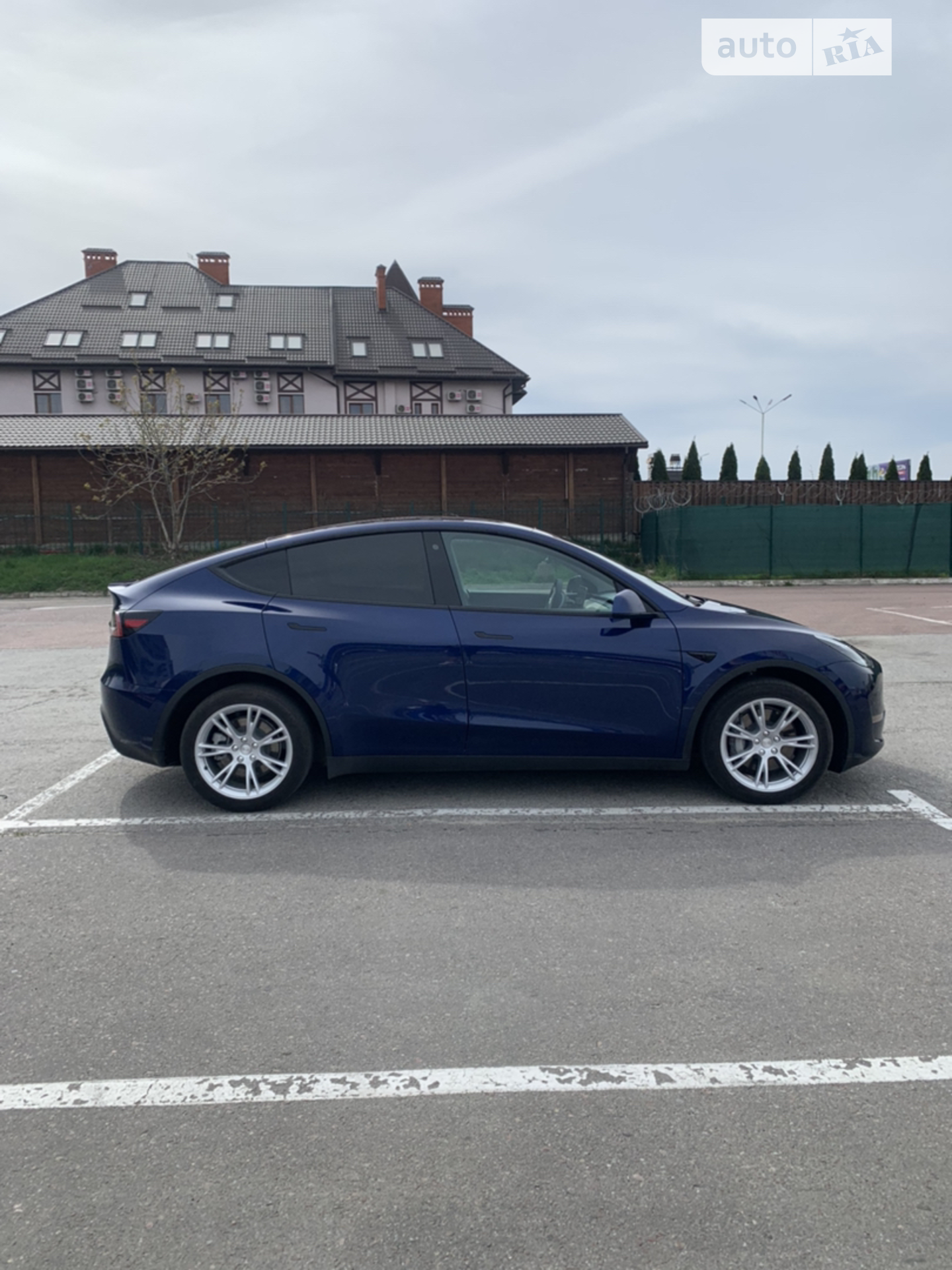 2022 Tesla Model Y - мініатюра 8