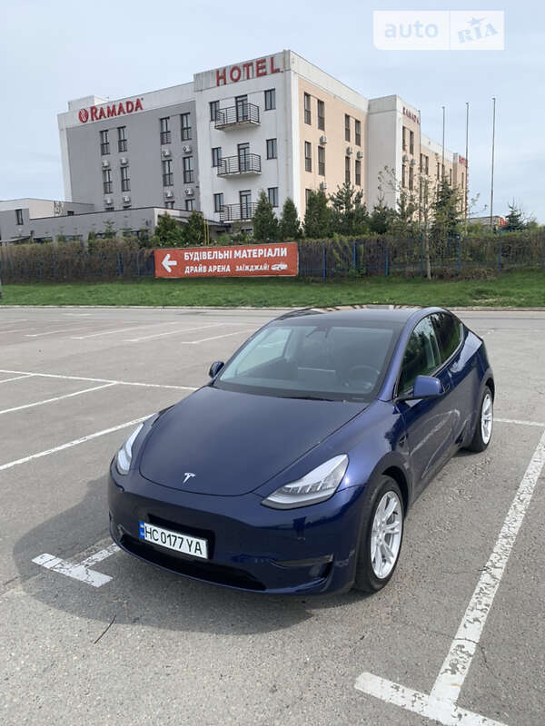 Внедорожник / Кроссовер Tesla Model Y 2022 в Львове