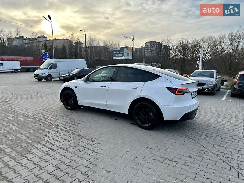 Внедорожник / Кроссовер Tesla Model Y 2021 в Хмельницком