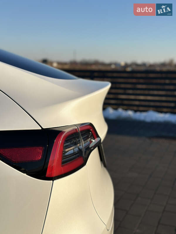 Внедорожник / Кроссовер Tesla Model Y 2022 в Мукачево