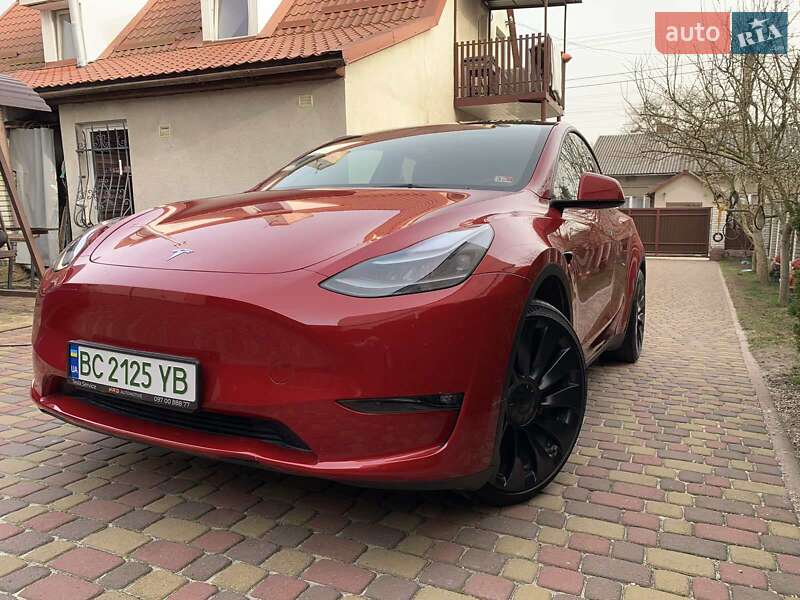 Позашляховик / Кросовер Tesla Model Y 2023 в Львові