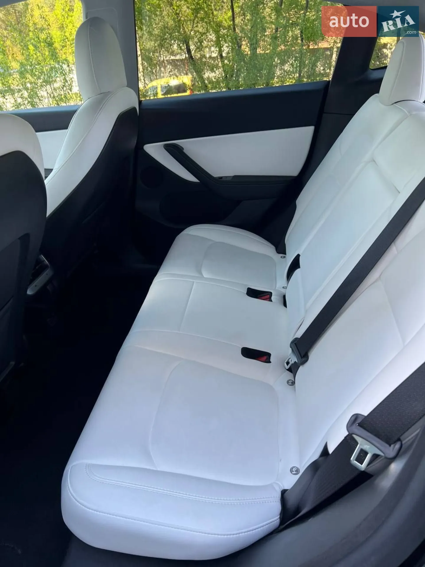 2020 Tesla Model Y - мініатюра 4