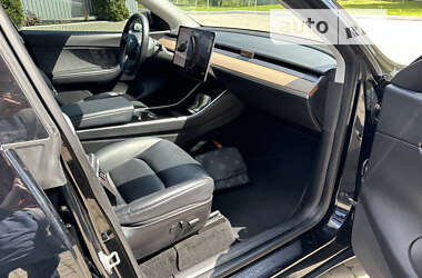 Внедорожник / Кроссовер Tesla Model Y 2020 в 