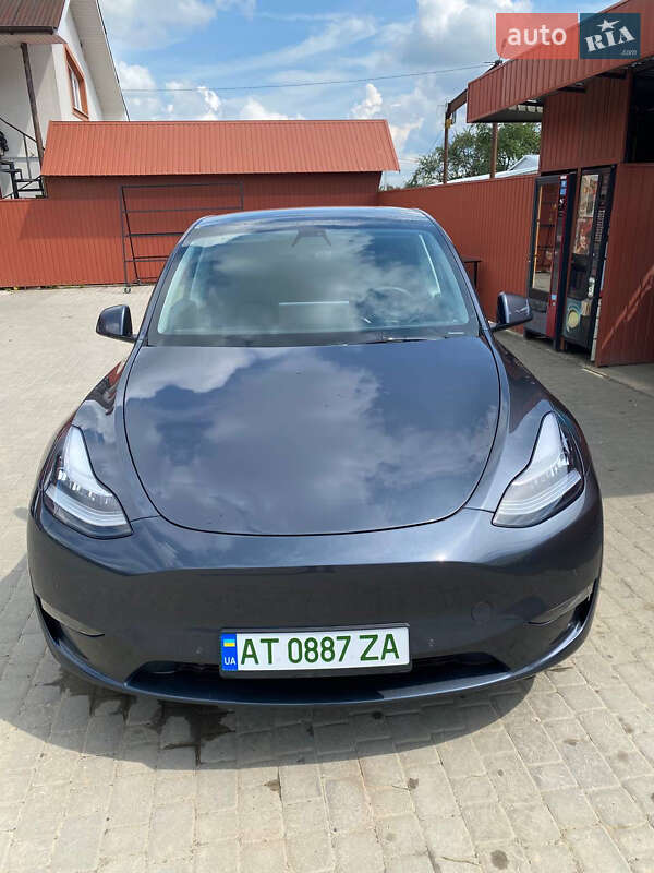 Внедорожник / Кроссовер Tesla Model Y 2021 в Косове