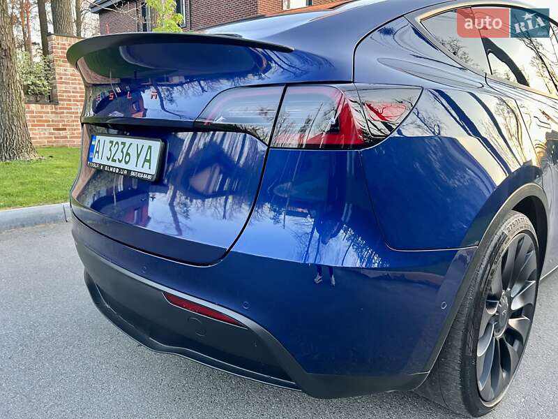 Позашляховик / Кросовер Tesla Model Y 2020 в Києві