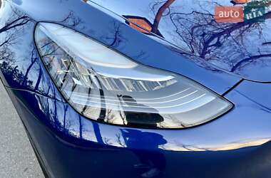 Внедорожник / Кроссовер Tesla Model Y 2020 в 