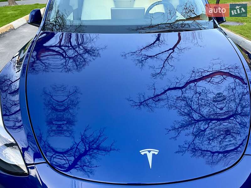 Позашляховик / Кросовер Tesla Model Y 2020 в Києві