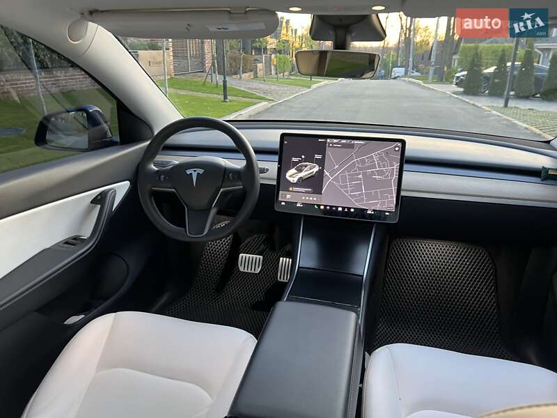 Позашляховик / Кросовер Tesla Model Y 2020 в Києві