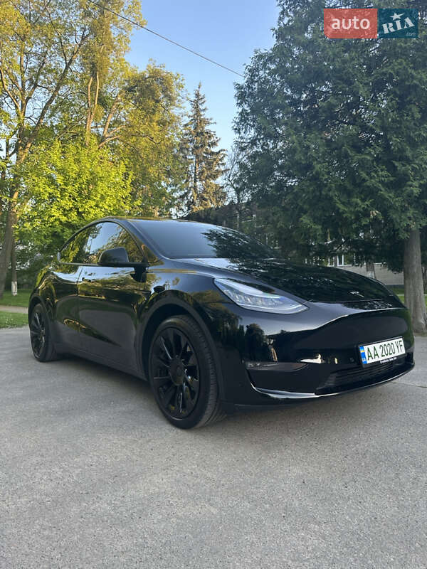 Внедорожник / Кроссовер Tesla Model Y 2021 в Киеве