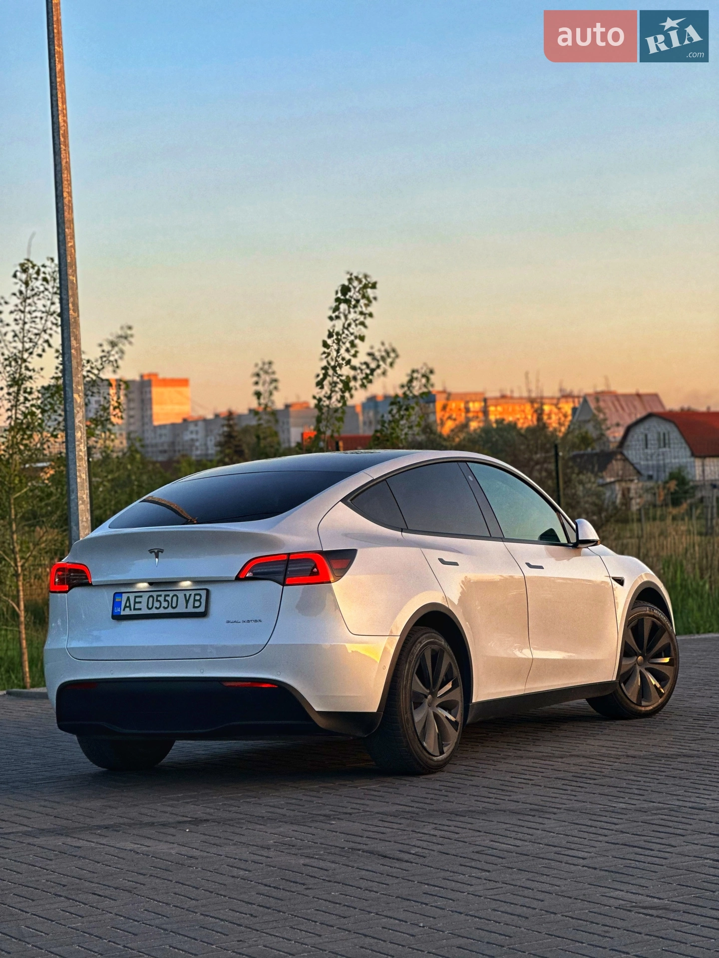 2020 Tesla Model Y - мініатюра 14