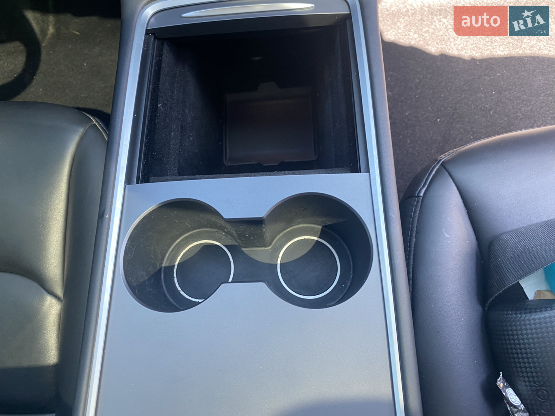 2021 Tesla Model Y - мініатюра 8