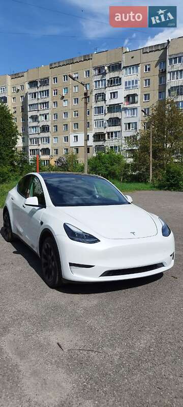 Внедорожник / Кроссовер Tesla Model Y 2023 в Львове
