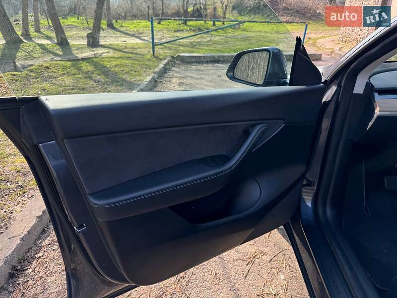 Позашляховик / Кросовер Tesla Model Y 2021 в Львові фото 25 Позашляховик / Кросовер Tesla Model Y 2021 в Львові