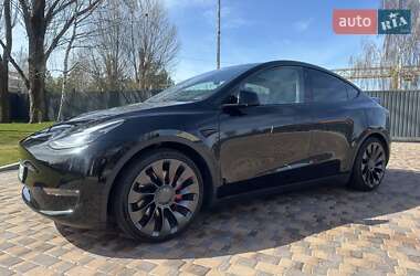 Внедорожник / Кроссовер Tesla Model Y 2021 в 