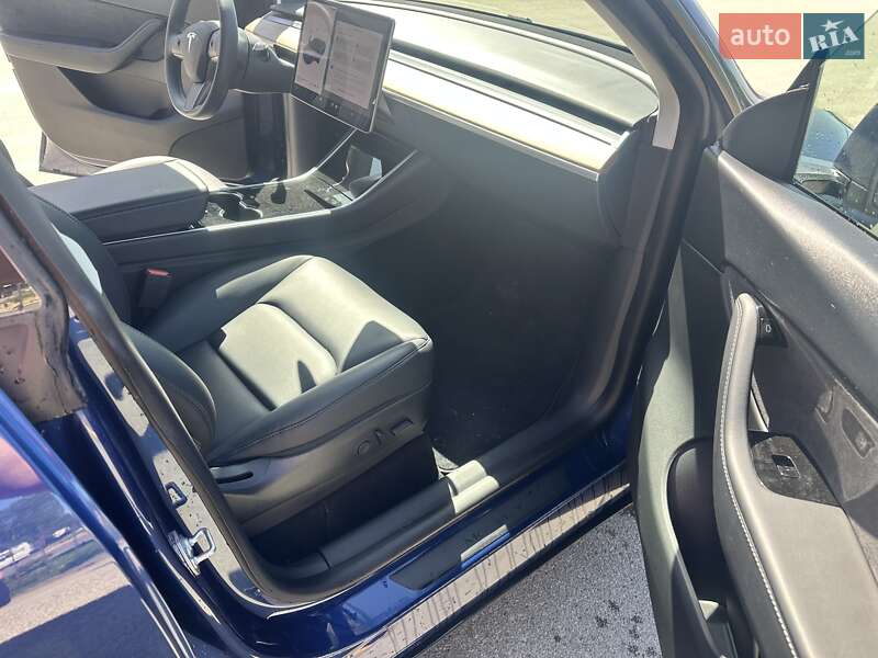 Внедорожник / Кроссовер Tesla Model Y 2020 в Буче