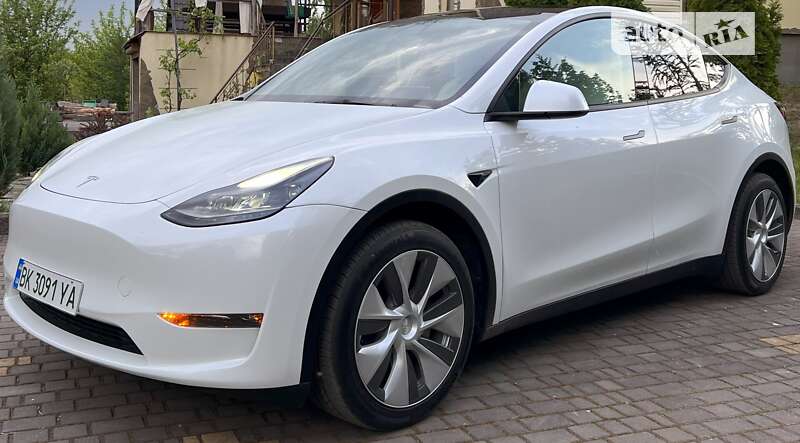 Внедорожник / Кроссовер Tesla Model Y 2023 в Костополе