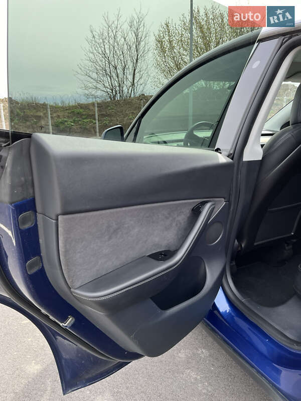 Внедорожник / Кроссовер Tesla Model Y 2020 в Виннице