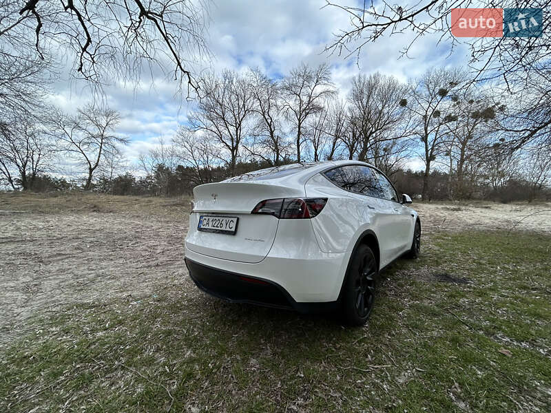 Позашляховик / Кросовер Tesla Model Y 2022 в Черкасах