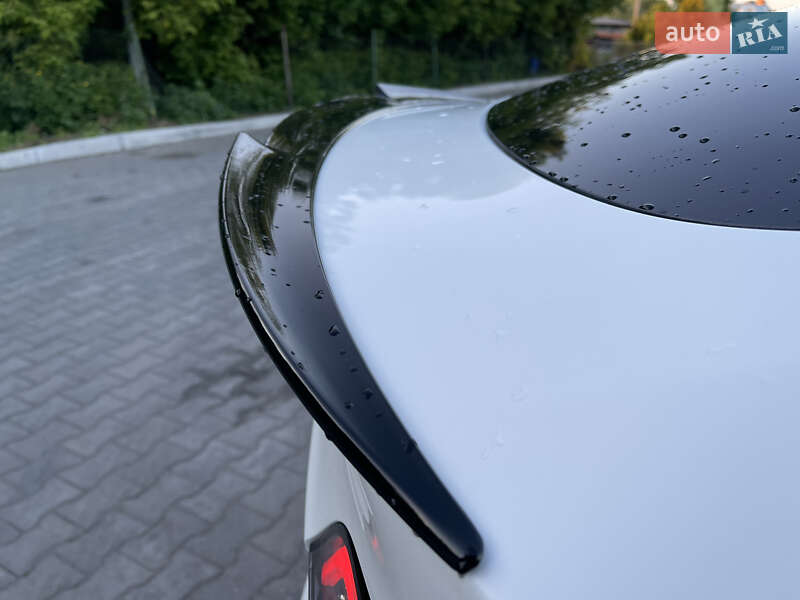 Позашляховик / Кросовер Tesla Model Y 2022 в Хмельницькому