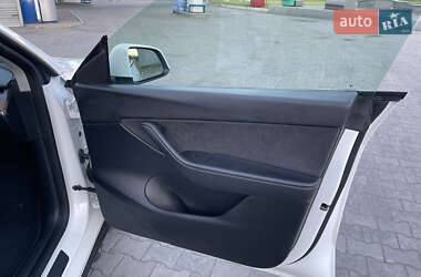 Позашляховик / Кросовер Tesla Model Y 2022 в Хмельницькому