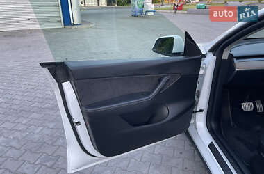 Позашляховик / Кросовер Tesla Model Y 2022 в Хмельницькому