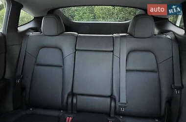 Позашляховик / Кросовер Tesla Model Y 2022 в Хмельницькому