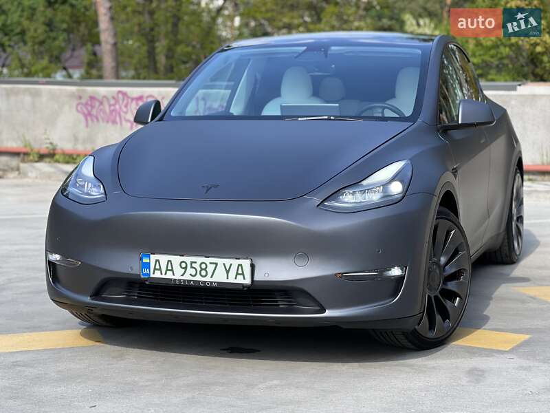 Внедорожник / Кроссовер Tesla Model Y 2022 в Киеве