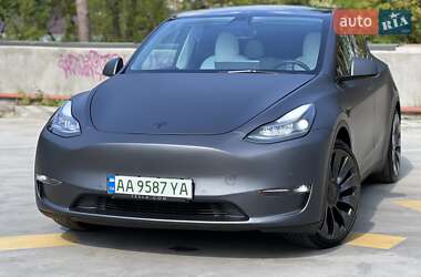 Внедорожник / Кроссовер Tesla Model Y 2022 в Киеве