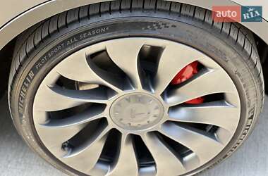 Внедорожник / Кроссовер Tesla Model Y 2022 в 