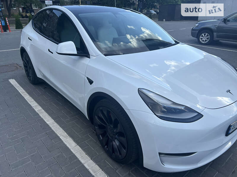 Внедорожник / Кроссовер Tesla Model Y 2021 в Ужгороде