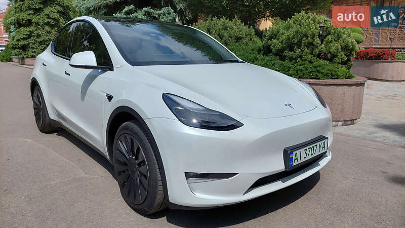 Tesla Model Y 2022